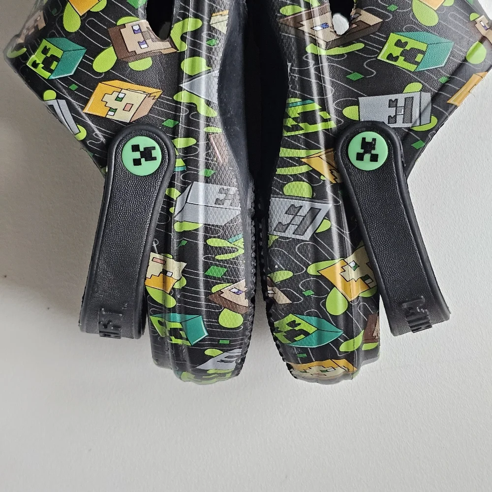 Minecraft Character Print Clogs Men’s Size 6 Black Green Gamer Shoes